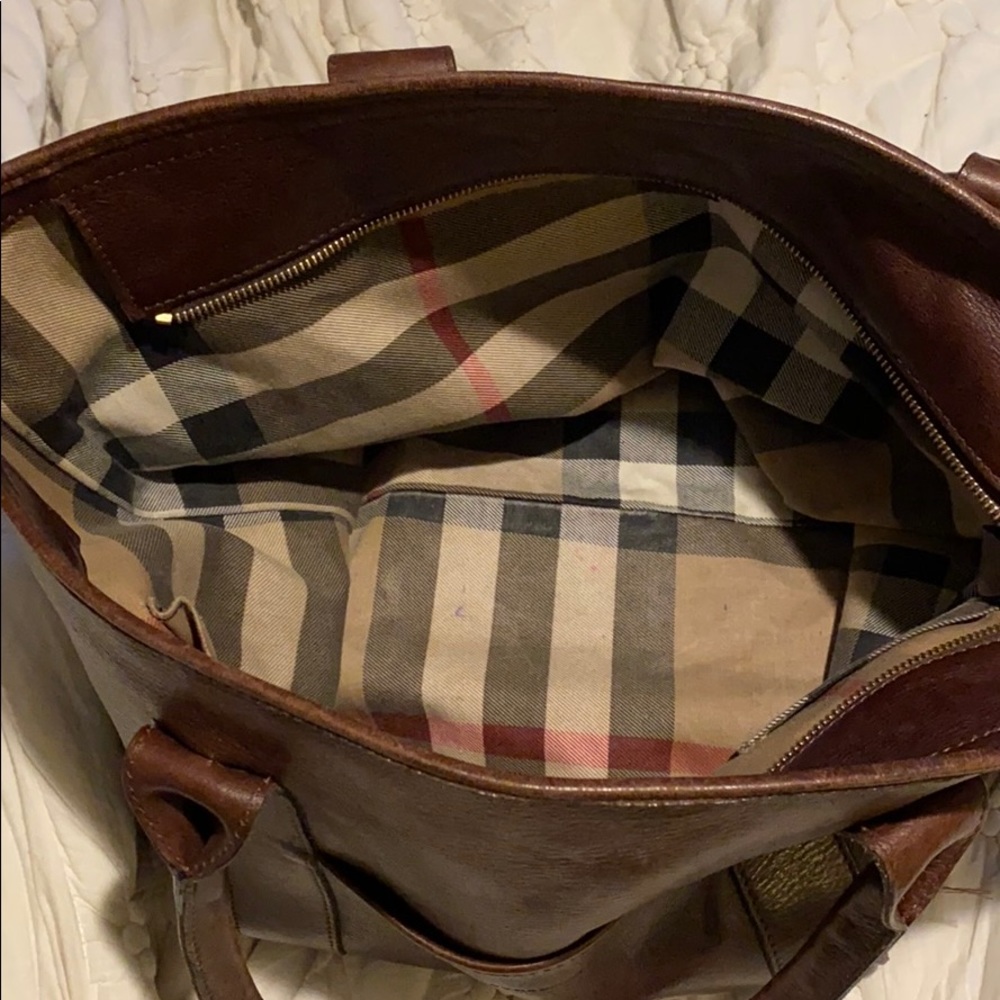 Burberry XXL tote